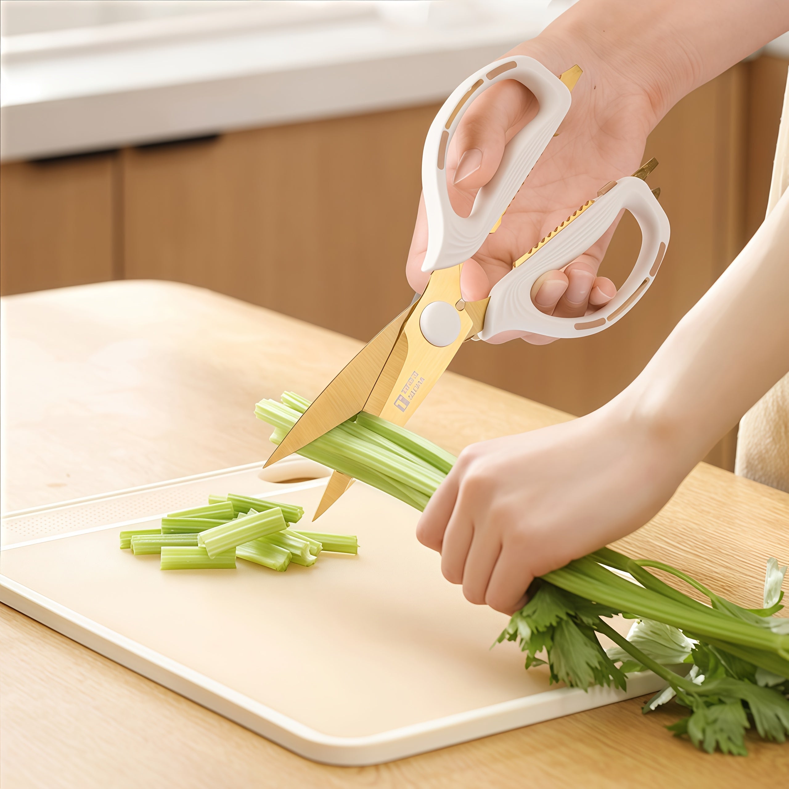 Heavy-Duty Food Grade Stainless Steel Kitchen Scissors with \u002F Color Options - Professional Bone-Cutting Cooking Scissors Suitable for Meat, Vegetables, Bones, Fish - Heavy-Duty Household Shears, Ideal Gift for Chefs & Cooks