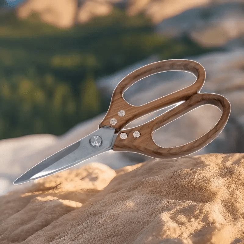 New high-quality stainless steel kitchen scissors with comfortable Acacia wood handles - 3.0mm thick, durable ergonomic design, suitable for cutting meat, poultry and daily use